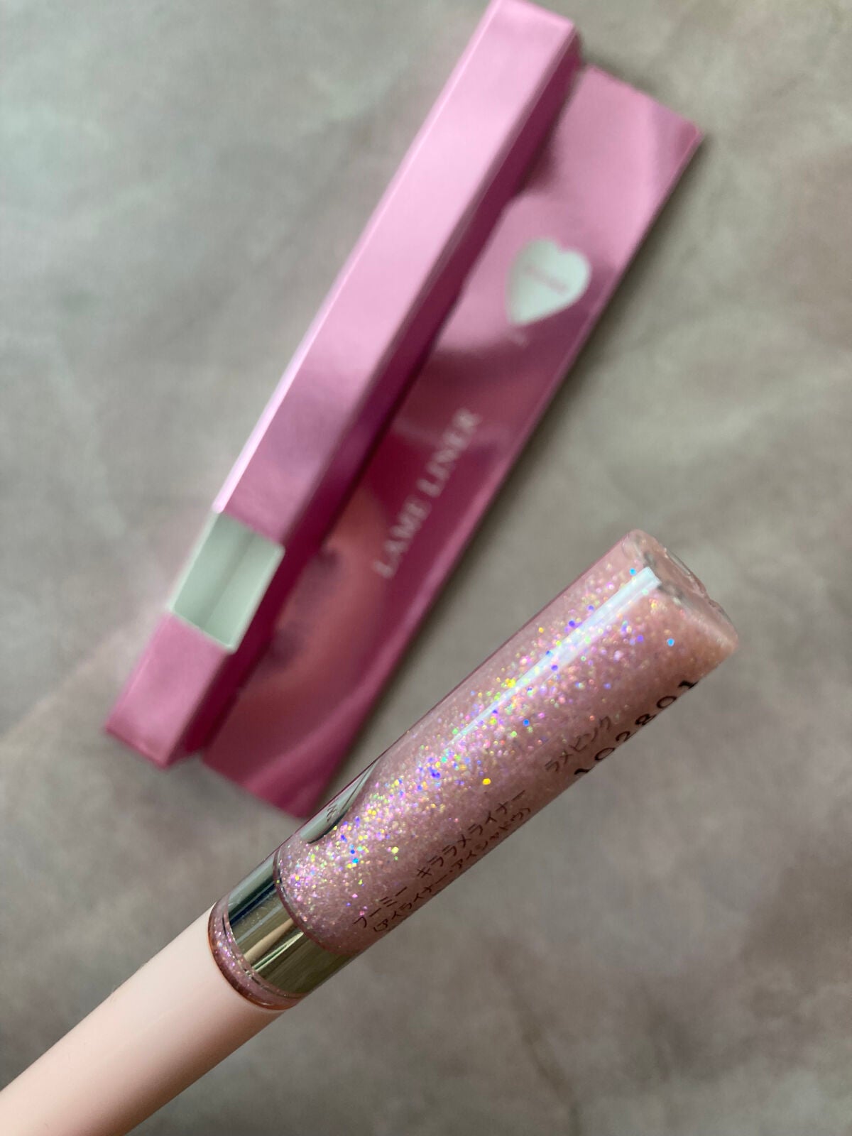 フーミー キララメライナー/WHOMEE/リキッドアイシャドウを使ったクチコミ(2枚目)