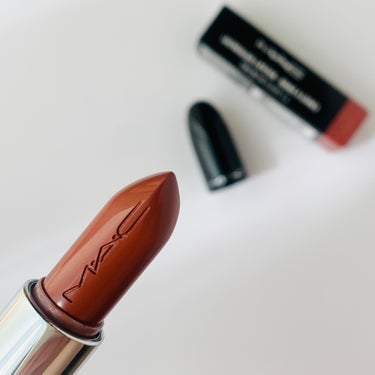 M・A・C ラスターガラス リップスティックのクチコミ「秋メイクにピッタリ💄
⁡
M•A•C 
ラスターガラス リップスティック
ポッシュ ピット
⁡.....」（2枚目）