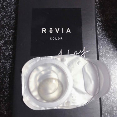 カラコンお気に入り 写メのは
ReVIA  Mist Iris  1day
もともと目が悪くコンタクトしてたんやけど
ゴロゴロ感が色んなの試しててあったけど
これに変えてからほんと付けてる感がなくて
カ