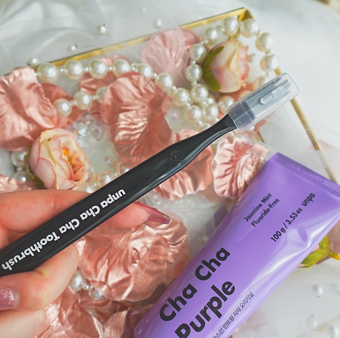 Cha Cha Charcoal Jasmin Mint Toothpaste/chacha/歯磨き粉を使ったクチコミ（2枚目）