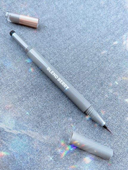 ニュアンスオン 3Dアイブロウ 001 グレー&ニュアンスオリーブ/BLEND BERRY/パウダーアイブロウの画像