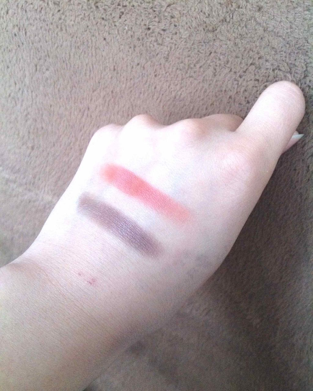 ルックアット マイアイジュエル/ETUDE/単色アイシャドウを使ったクチコミ(2枚目)