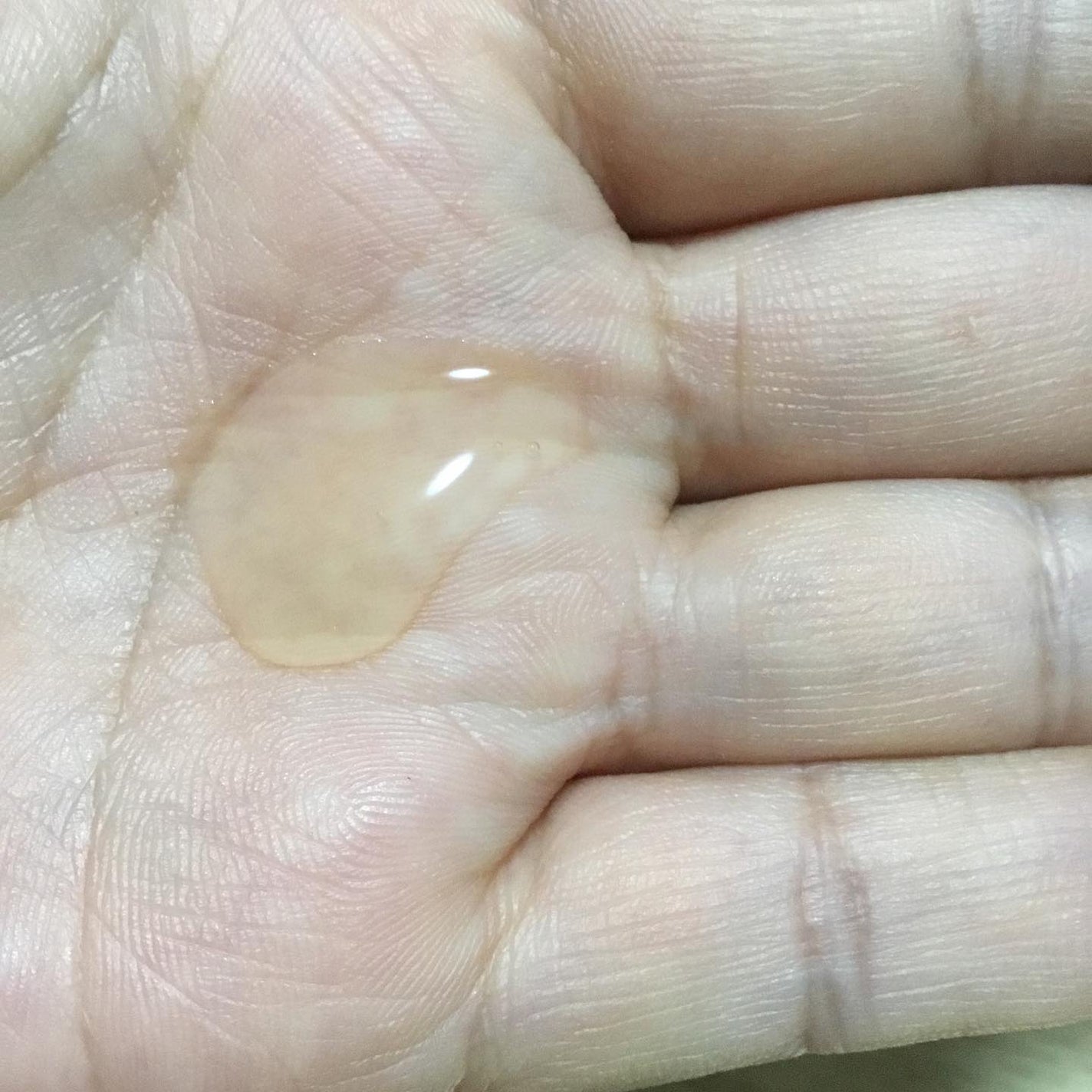 プロポリスエナジーカーミングアンプル/By Wishtrend/美容液を使ったクチコミ(3枚目)