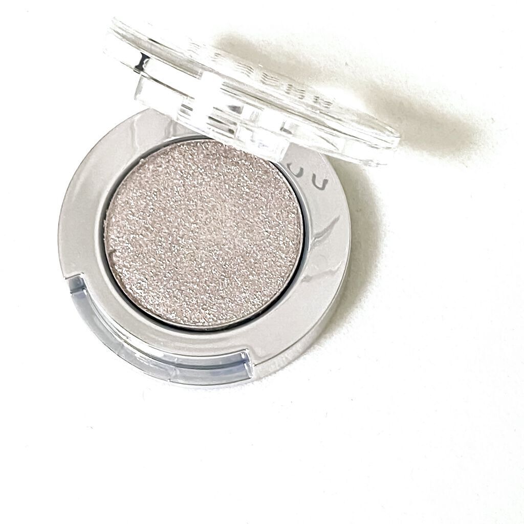 アーバンパールセーション スパークルアイシャドウ/KLAVUU/単色アイシャドウを使ったクチコミ（1枚目）