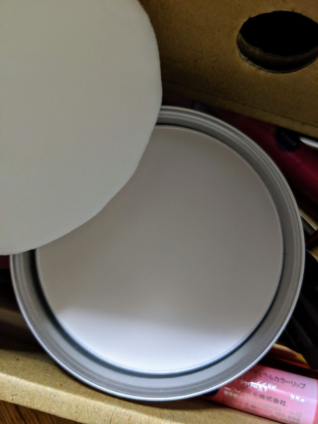 すっぴんパウダー ドリーミーカモミールの香り/クラブ/プレストパウダーを使ったクチコミ（3枚目）