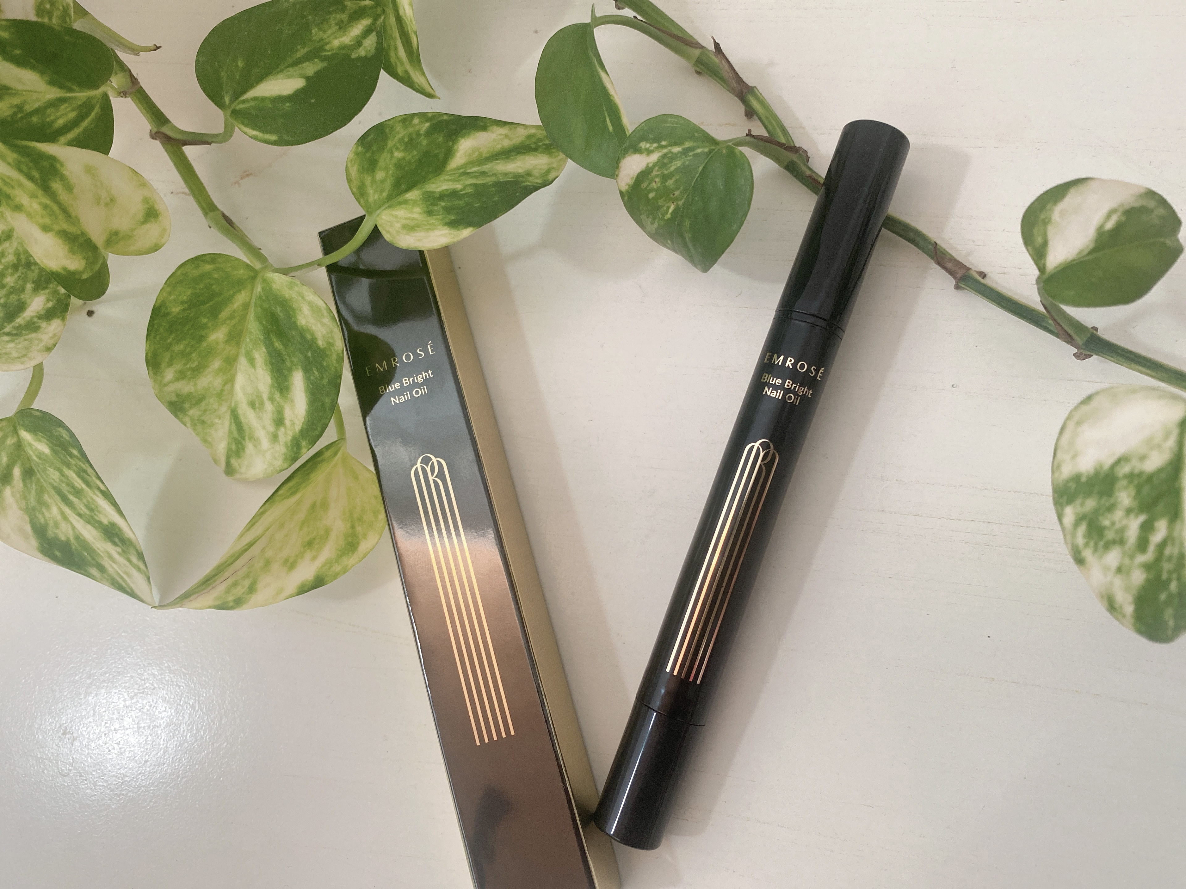ブルーブライトネイルオイル/EMROSÉ/ネイルオイル・トリートメントを使ったクチコミ（1枚目）