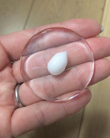 シズカホワイトゲル/Shizuka BY SHIZUKA NEWYORK/オールインワン化粧品を使ったクチコミ(5枚目)