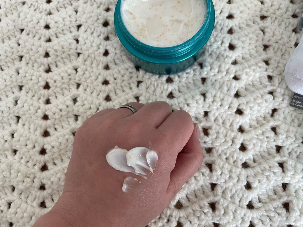 ビューティーチャージ ナイトスペリア/アトリックス/ハンドクリームを使ったクチコミ(2枚目)