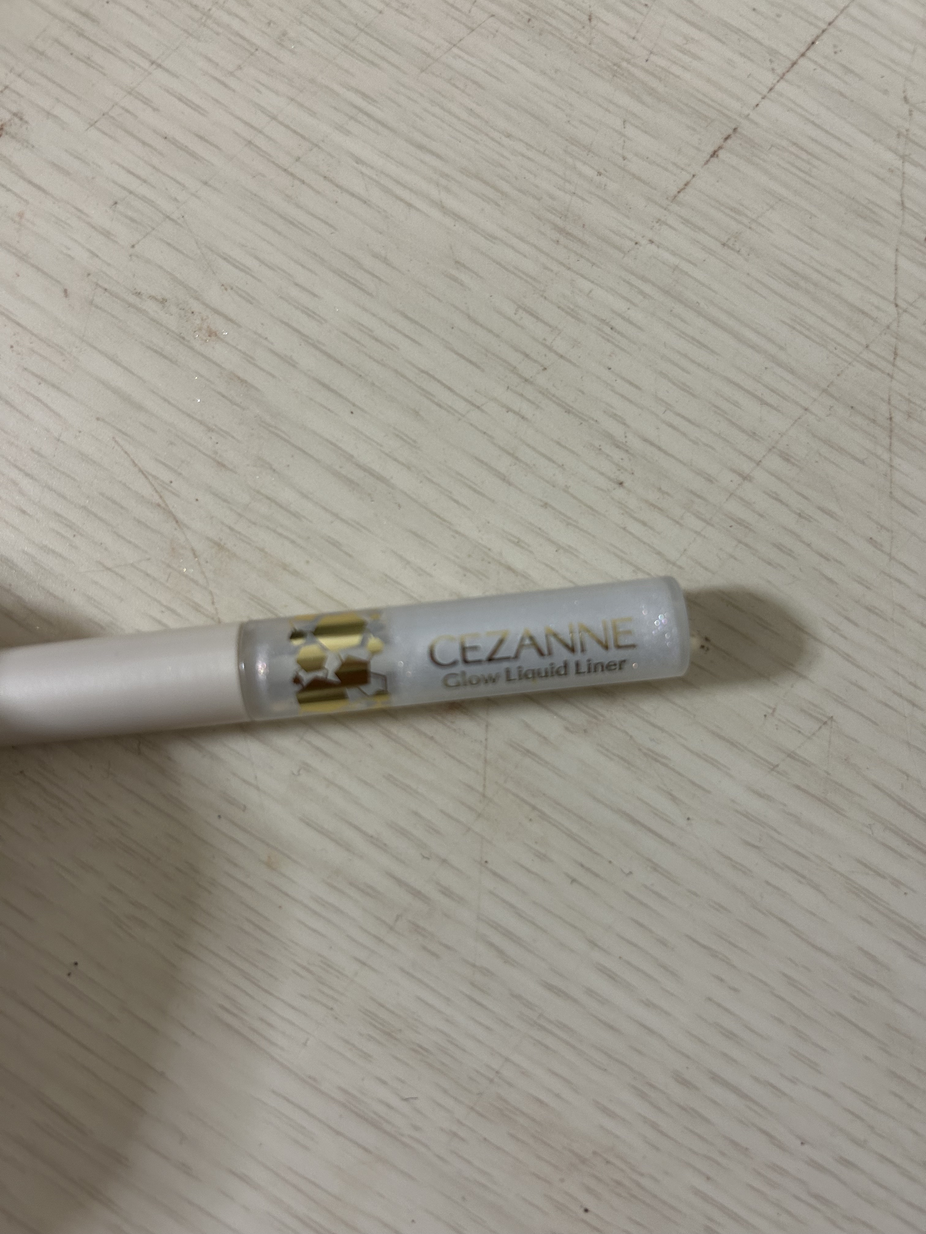 グロウリキッドライナー/CEZANNE/リキッドアイライナーを使ったクチコミ（1枚目）