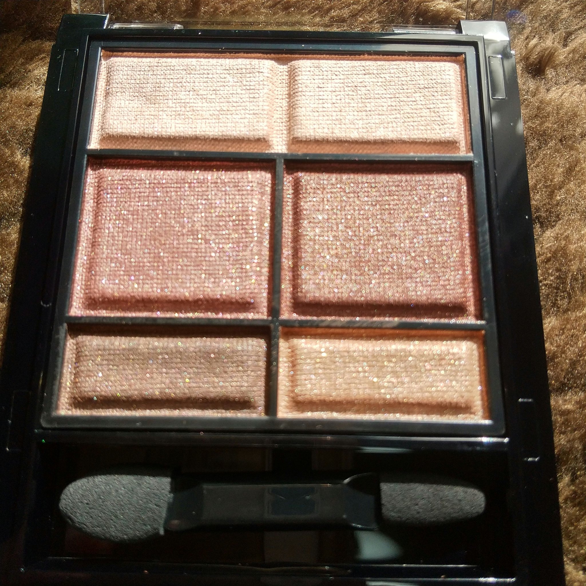 ワンダー スウィート アイシャドウ 003 ロマンチックな恋の予感ミルクチェリーショコラ/リンメル ロンドン/アイシャドウパレットを使ったクチコミ（3枚目）