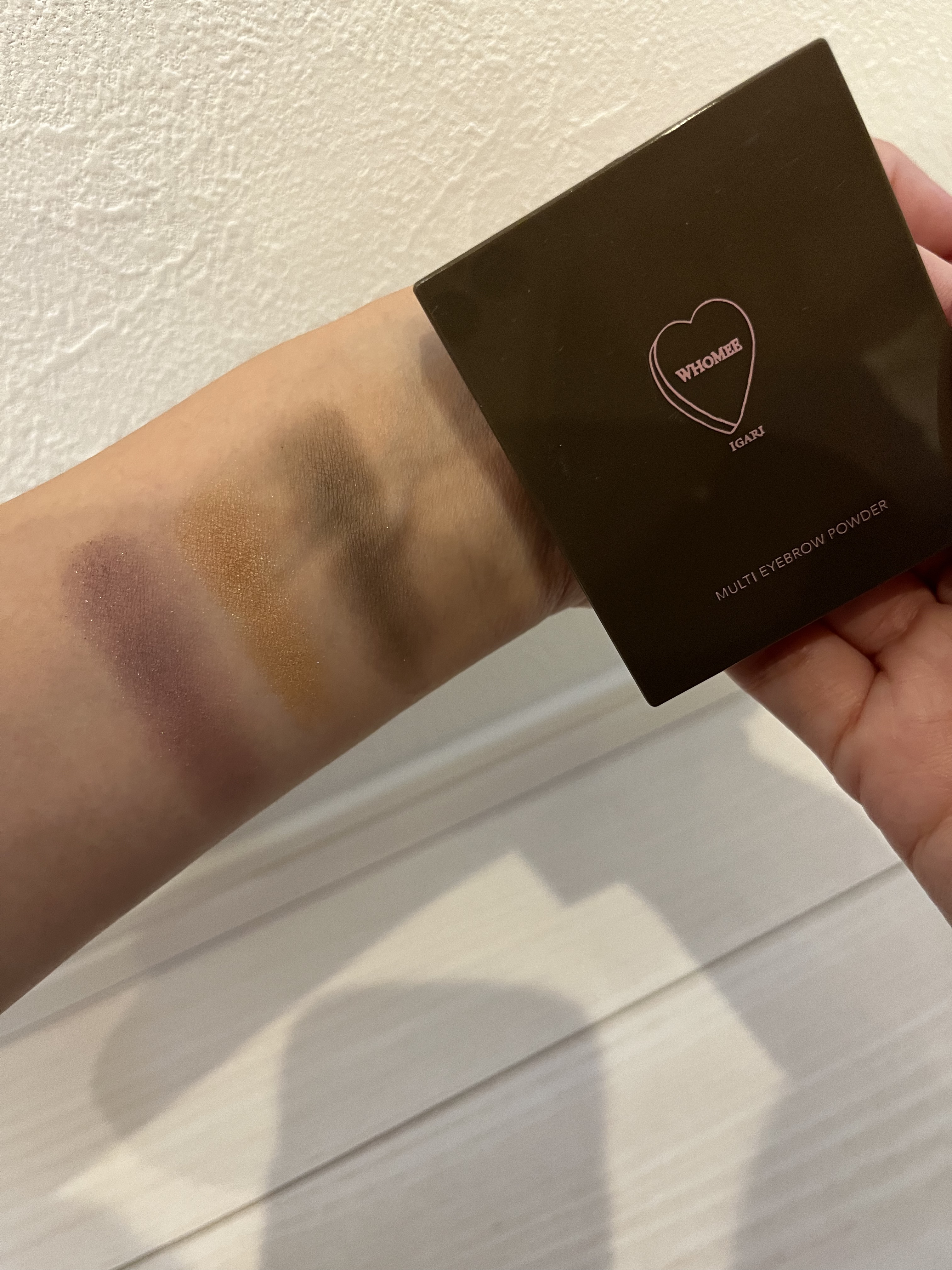 フーミー マルチアイブロウパウダー ゴールデングロウ/WHOMEE/パウダーアイブロウを使ったクチコミ（2枚目）