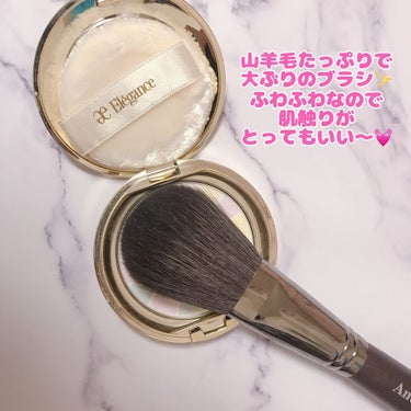 Ancci brush ebony 02のクチコミ「山羊🐐のふわふわフェイスブラシ✨
‎𓊆アンシブラシ / ebony02𓊇

¥3,590+ta.....」（2枚目）