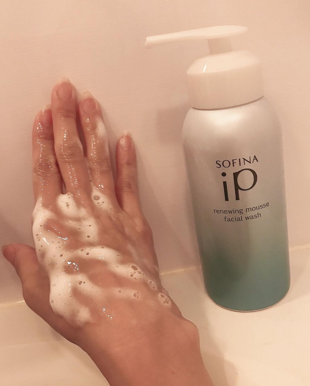 フォロバ100‼️インスタから投稿 on LIPS 「SOFINAiPリニュームースウォッシュお試ししました!クリー..」(2枚目)