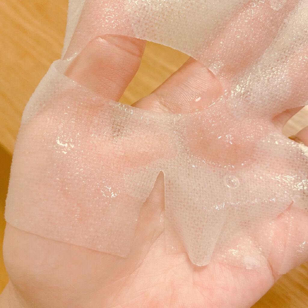 ららら on LIPS 「しっとり、ハリ感UPのシートパック。.シートマスクは色々使って..」(3枚目)