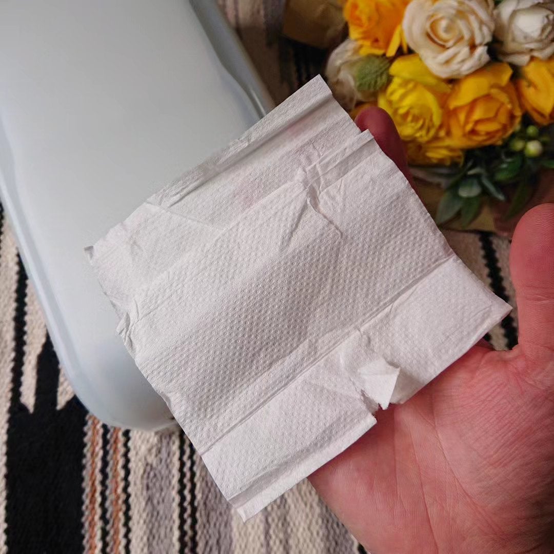 真紅 on LIPS 「シート型トイレットペーパーディスペンサーをお試しさせて頂きまし..」(4枚目)