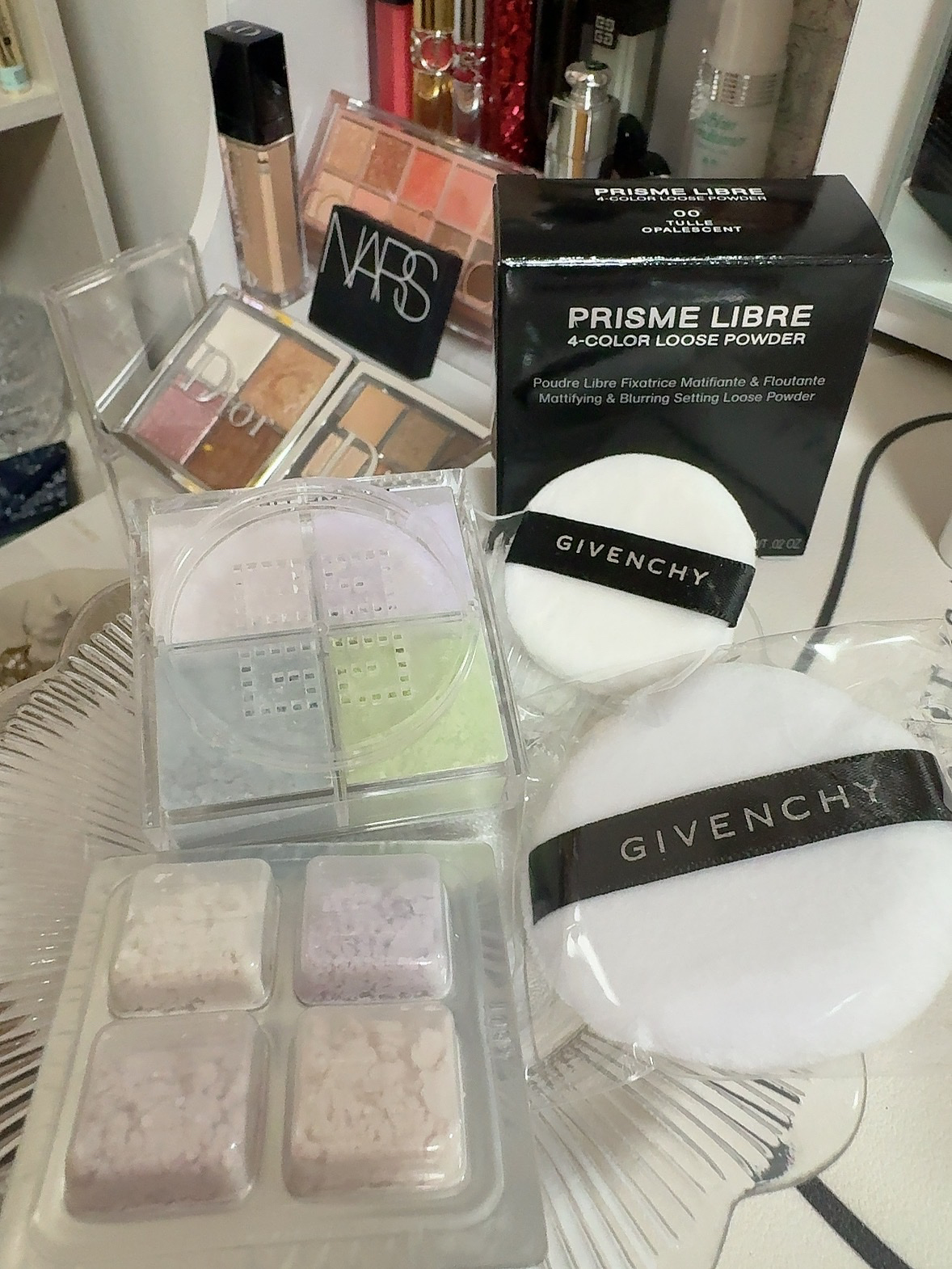 プリズム・リーブル/GIVENCHY/ルースパウダーを使ったクチコミ（3枚目）