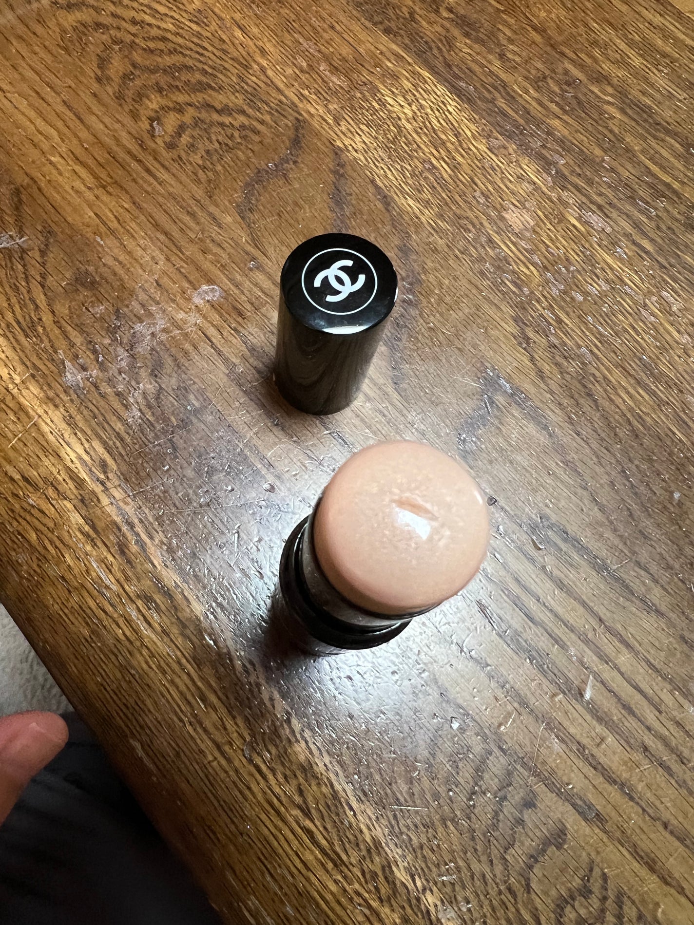 ボーム エサンシエル/CHANEL/スティックハイライトを使ったクチコミ(2枚目)