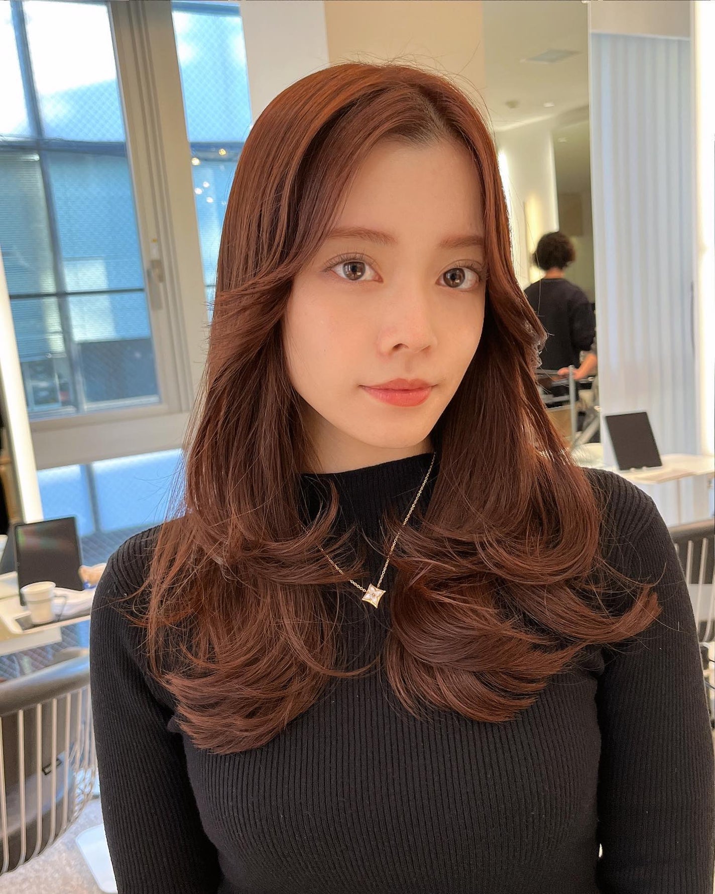 HARUNA on LIPS 「.レイヤーを普段より高めに設定🌟.自分でスタイリングしやすいカ..」(4枚目)