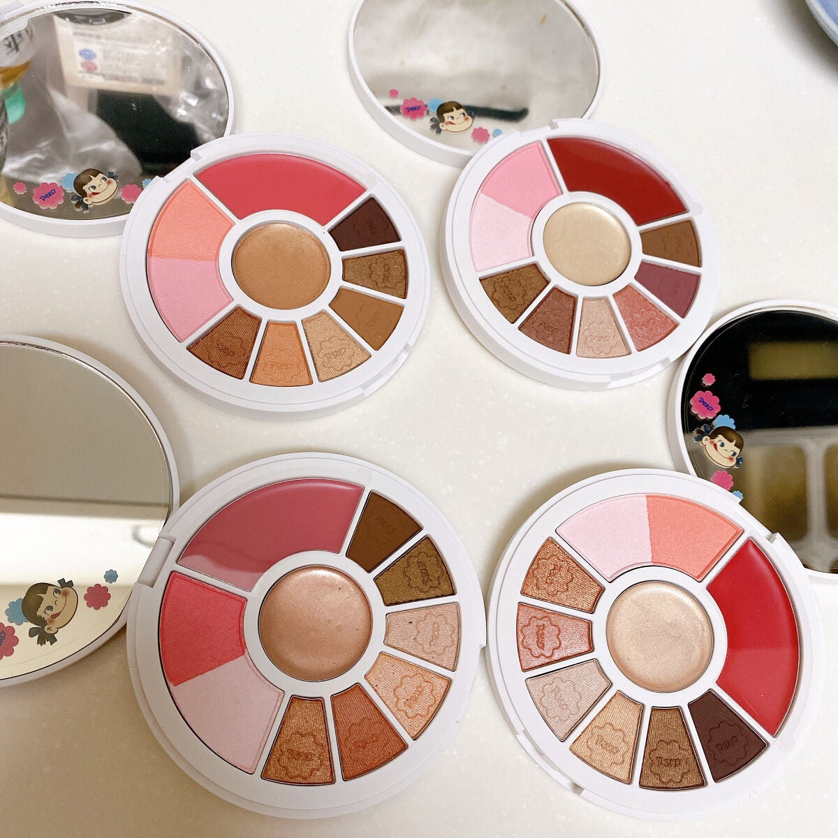 ペコちゃんマルチパレット/IT'S DEMO/メイクアップキットを使ったクチコミ(2枚目)