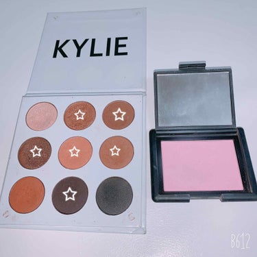 KYSHADOW/Kylie Cosmetics/パウダーアイシャドウを使ったクチコミ（3枚目）