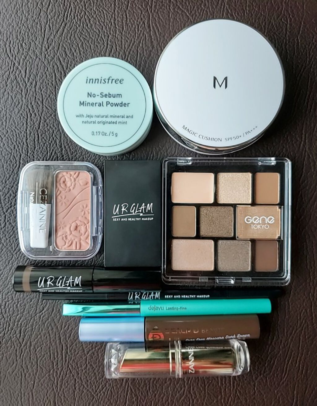 ラスティンググロスリップ/CEZANNE/口紅を使ったクチコミ（2枚目）