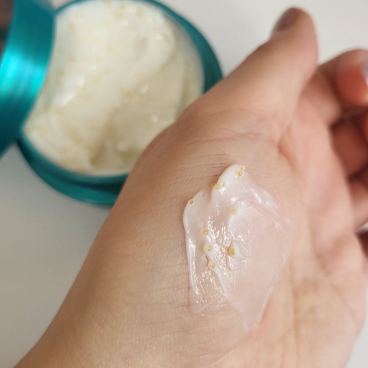 ビューティーチャージ ナイトスペリア/アトリックス/ハンドクリームを使ったクチコミ(2枚目)