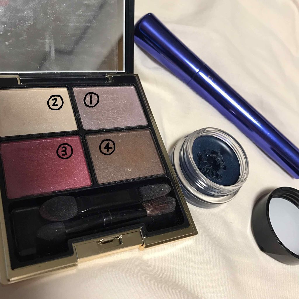 スモール アイシャドウ イン ザ シャドウズ/M・A・C/単色アイシャドウを使ったクチコミ（3枚目）