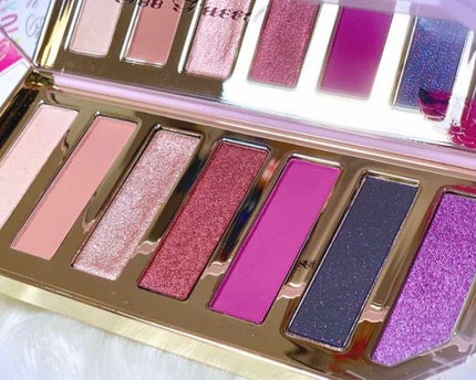 ラズル ダズル ベリー アイシャドウ パレット/Too Faced/アイシャドウパレットを使ったクチコミ(2枚目)