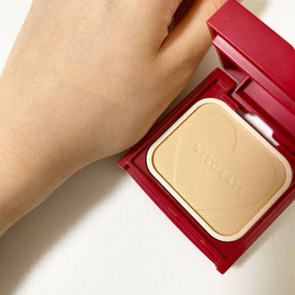 プロフィニッシュファンデーション オークル10/インテグレート/パウダーファンデーションを使ったクチコミ(3枚目)