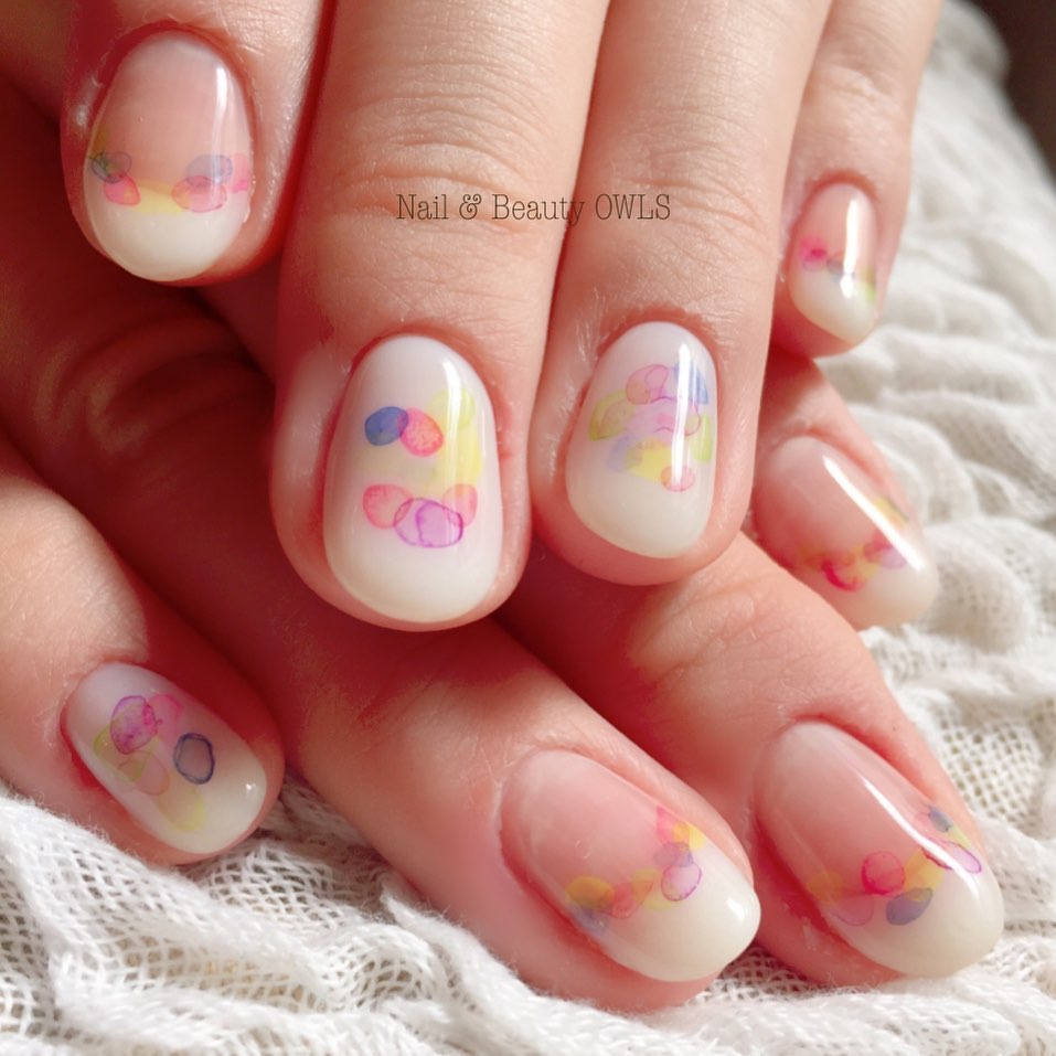 #個性的ネイル,#個性派ネイル,#たらしこみネイル,#カラフルネイル,#ワンカラーシンプルネイル,#シンプルネイル,#美フォルムネイルのネイルデザイン