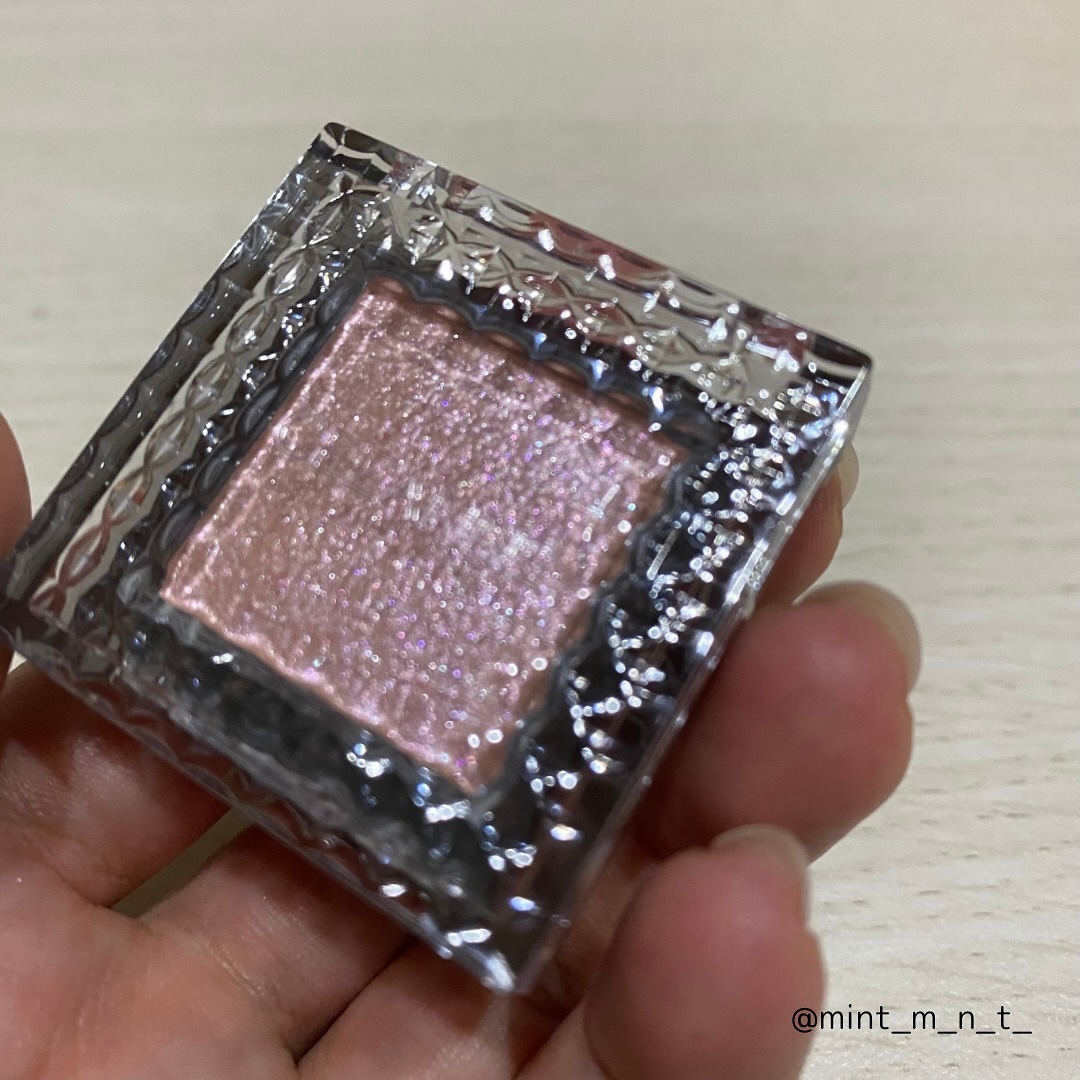 シングルシャイニーアイシャドウ/CEZANNE/アイシャドウを使ったクチコミ（2枚目）