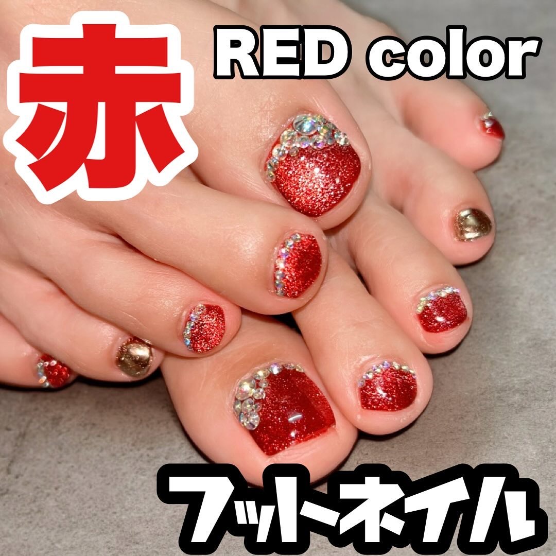 #ジェルネイル,#フットネイル,#赤ネイルのネイルデザイン