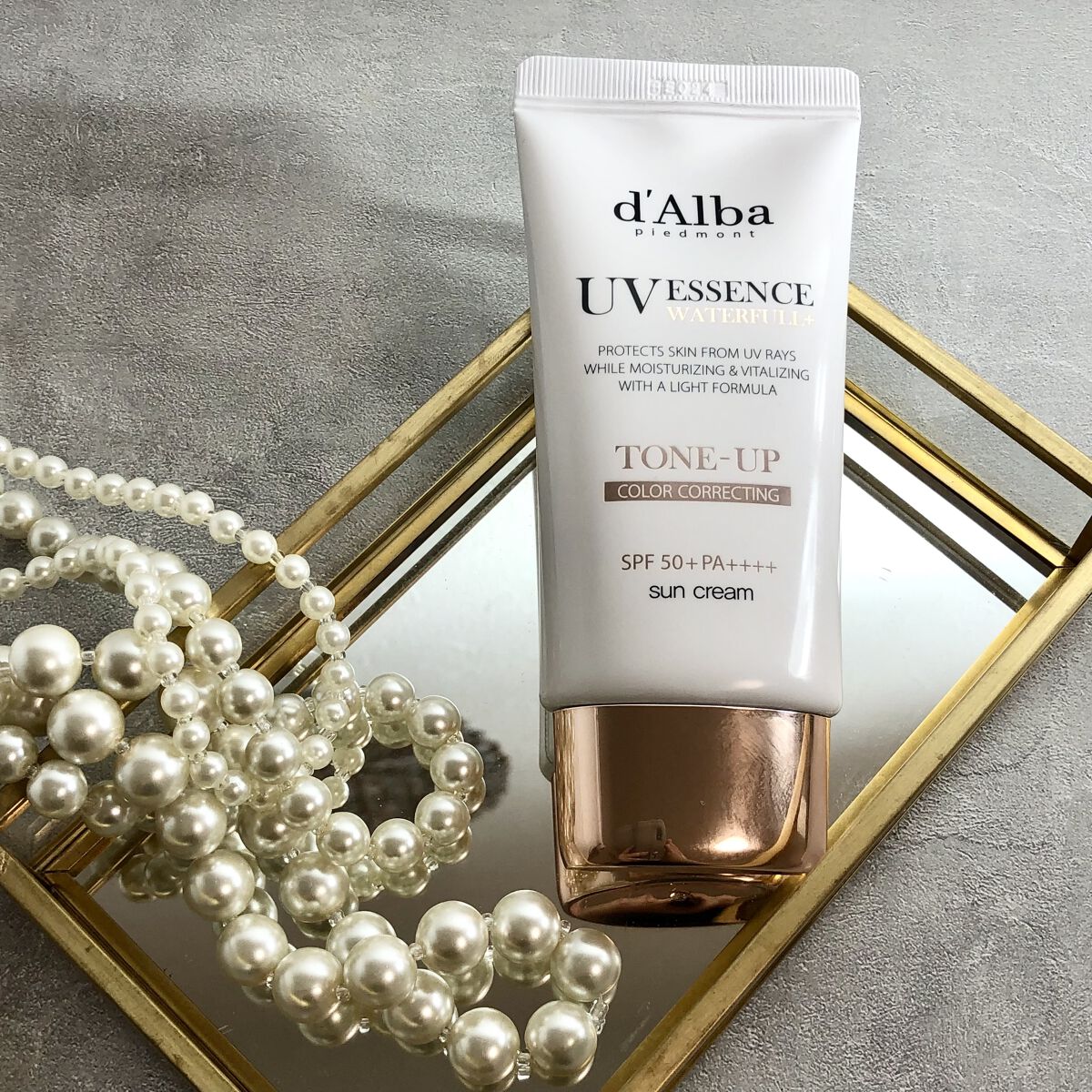 ウォータフルトーンアップサンクリーム/ダルバ/日焼け止めクリームを使ったクチコミ（1枚目）