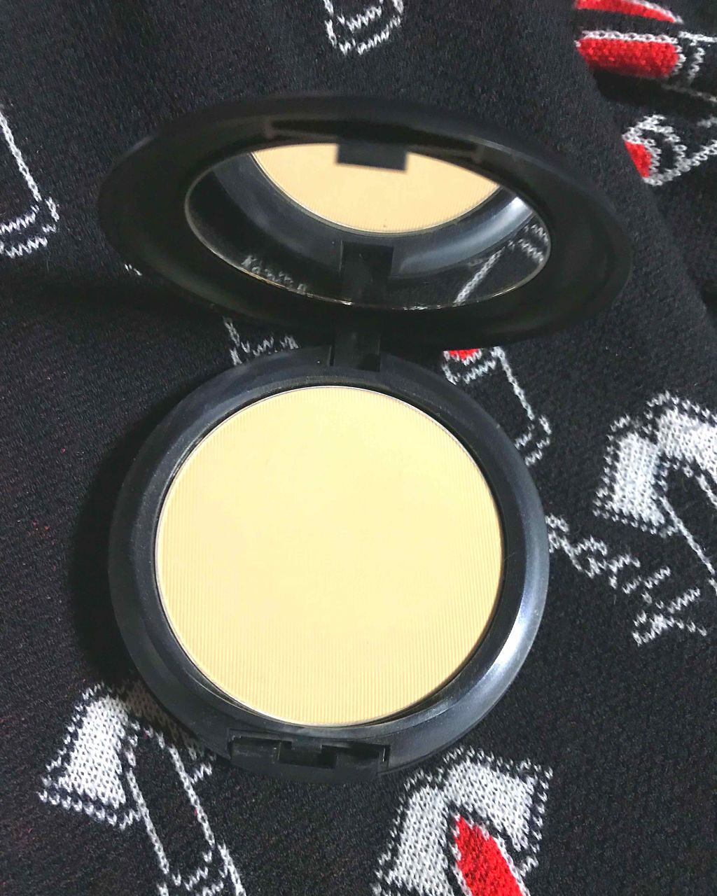 スタジオ フィックス パウダー プラス ファンデーション/M・A・C/パウダーファンデーションを使ったクチコミ(2枚目)