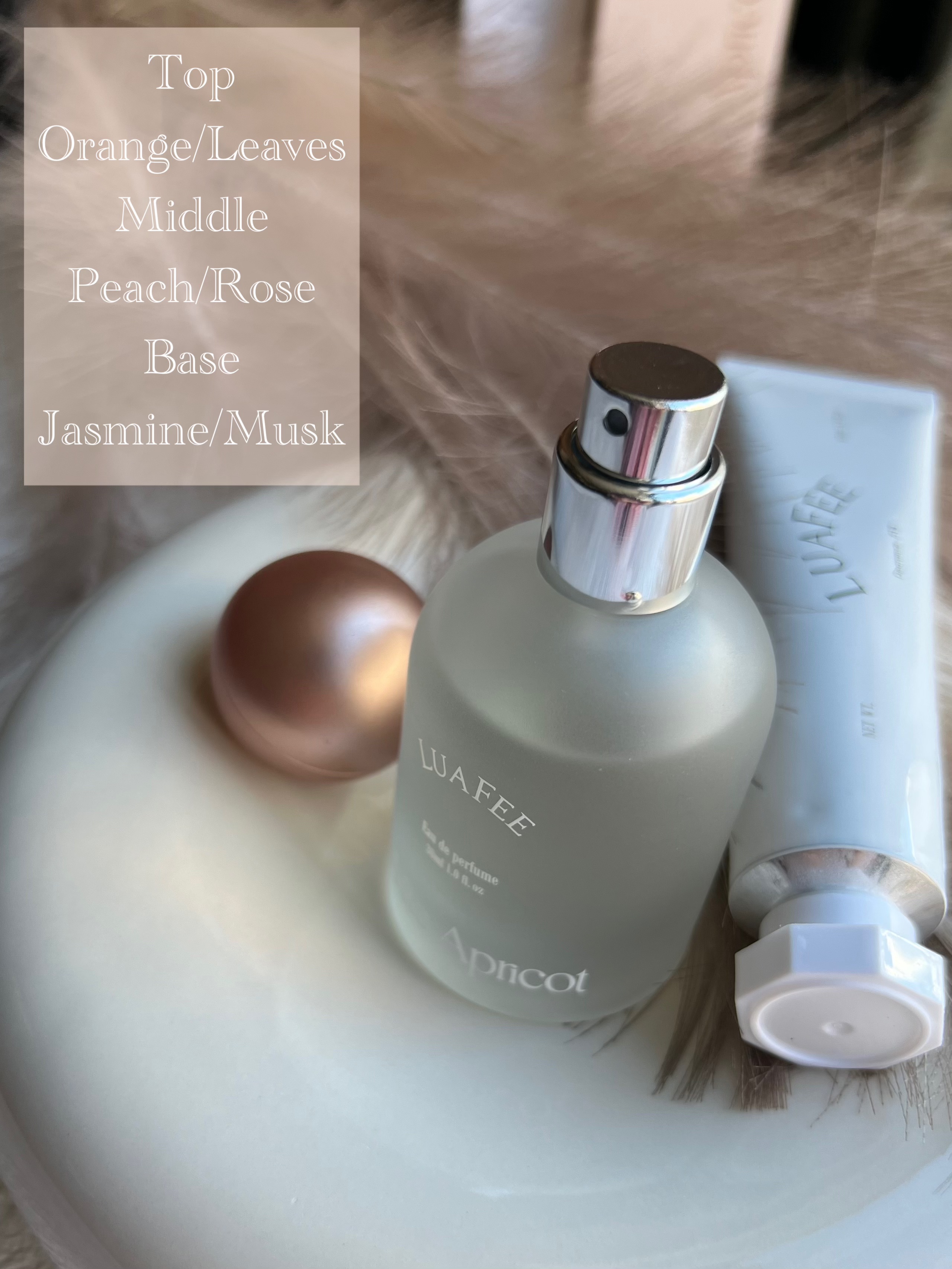 ソリッド パフューム ホワイトアプリコット/LUAFEE/練り香水を使ったクチコミ（3枚目）