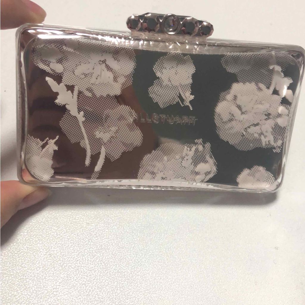 エアリーステイフローレス パウダーファンデーション/JILL STUART/パウダーファンデーションを使ったクチコミ(1枚目)