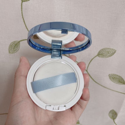 すっぴん ホワイトニングパウダーA/クラブ/プレストパウダーを使ったクチコミ(2枚目)