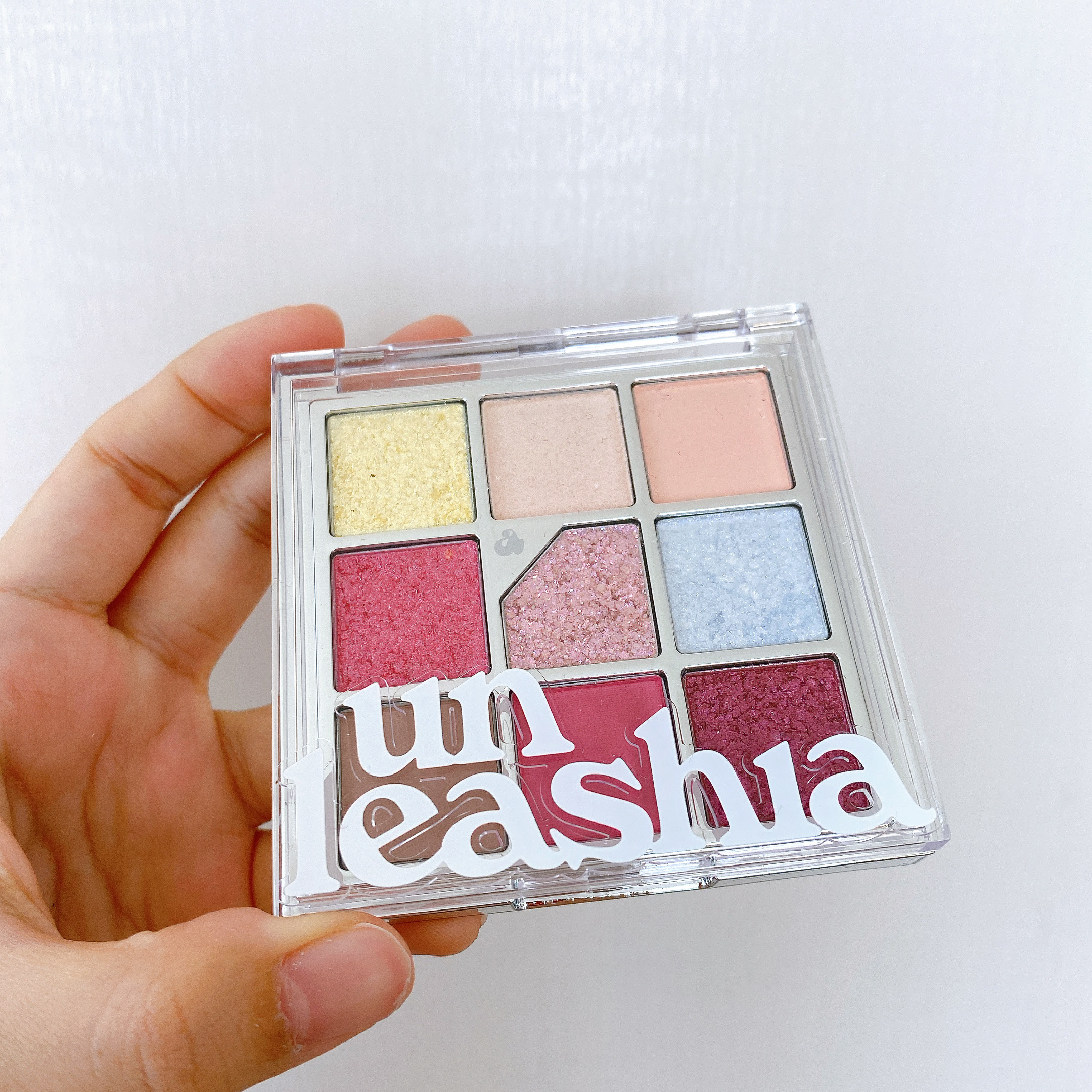 グリッターペディアアイパレット N°7 オールオブピーチエード/unleashia/アイシャドウパレットを使ったクチコミ（2枚目）