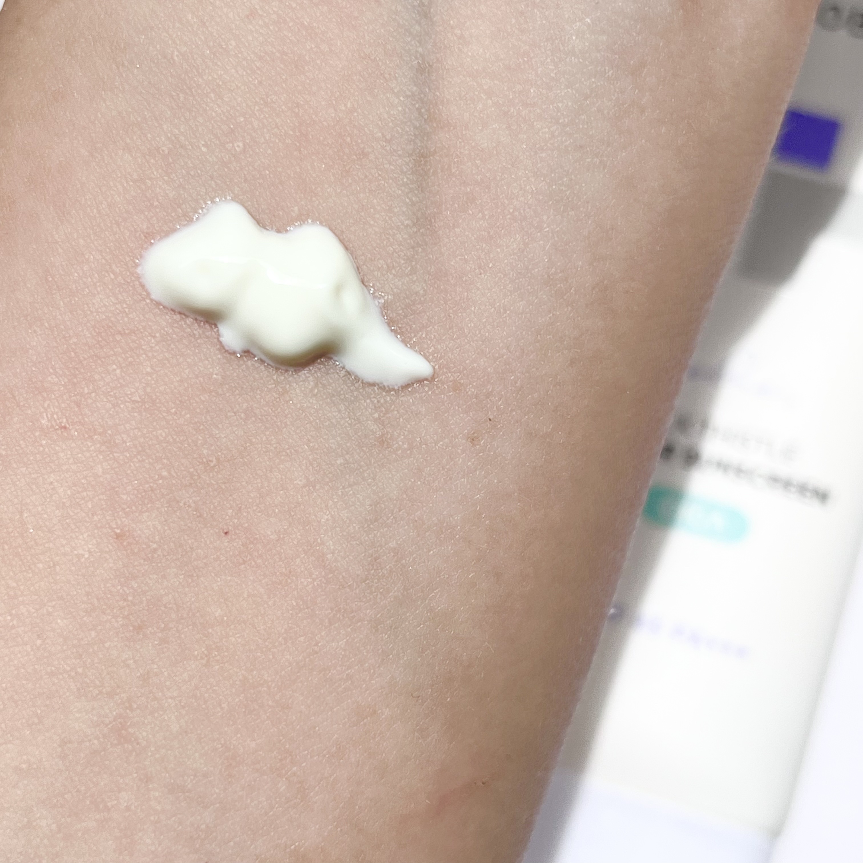 ミルクシスルリペアシカサンスクリーンプラス/BANOBAGI/日焼け止めミルクを使ったクチコミ（3枚目）