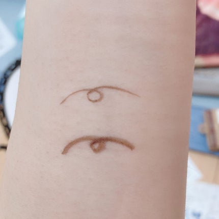 スキルレスライナー/LUMIURGLAS/リキッドアイライナーを使ったクチコミ(3枚目)