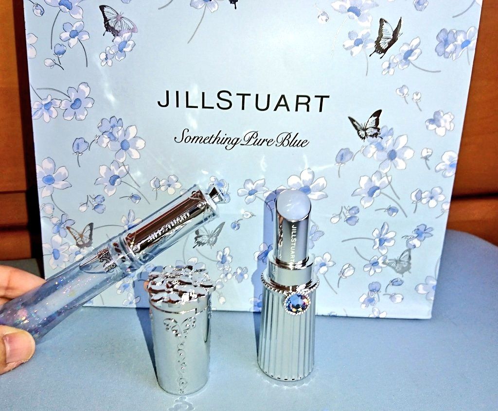 サムシングピュアブルー シマリング リップエッセンス/JILL STUART/リップケアを使ったクチコミ（1枚目）