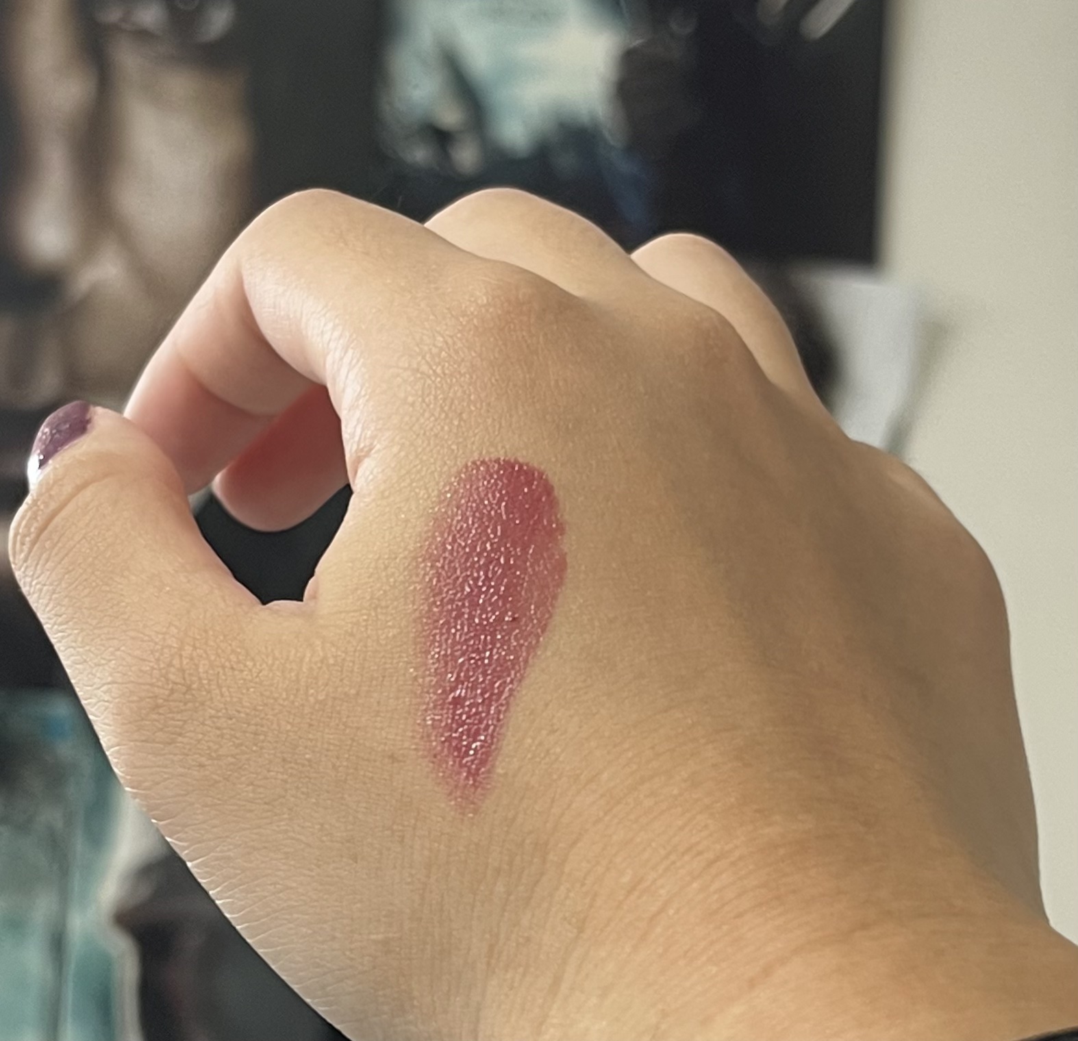 ラスティング フィニッシュ クリーミィモイスト リップスティック 010 可憐なパープルで魅せるプラムパープル/リンメル ロンドン/口紅を使ったクチコミ（3枚目）