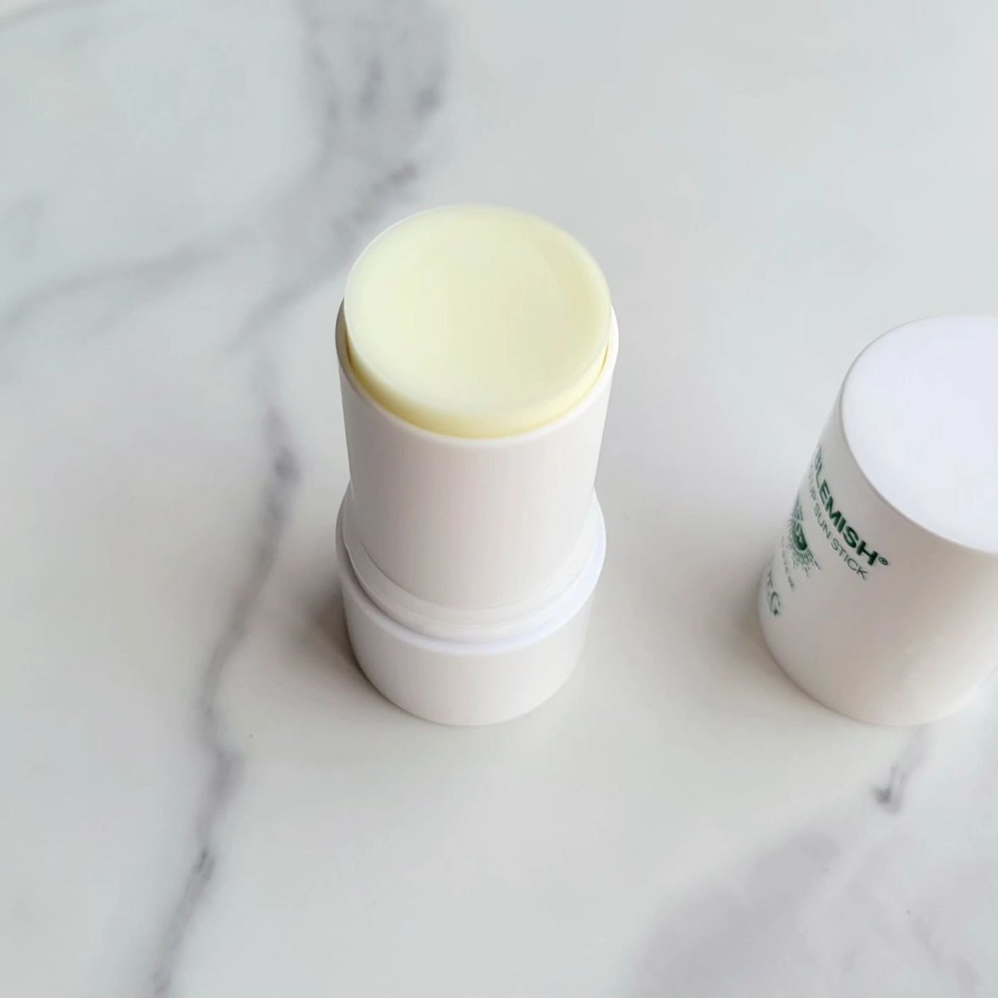 レッドブレミッシュスージングアップサンスティック/Dr.G/日焼け止めスティックを使ったクチコミ(2枚目)