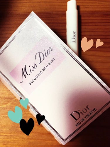 Dior
ミス ディオール ブルーミング ブーケ

オンラインでお買い物した際にいただける試供品です✨
1mlの小さなサイズ🌹

ローズ＆ローズは甘〜い香りでしたが、
ブルーミングブーケはさわやかなお花