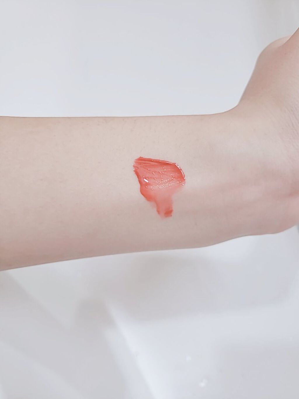 ジューシーラスティングティント/rom&nd/リップティントを使ったクチコミ（2枚目）