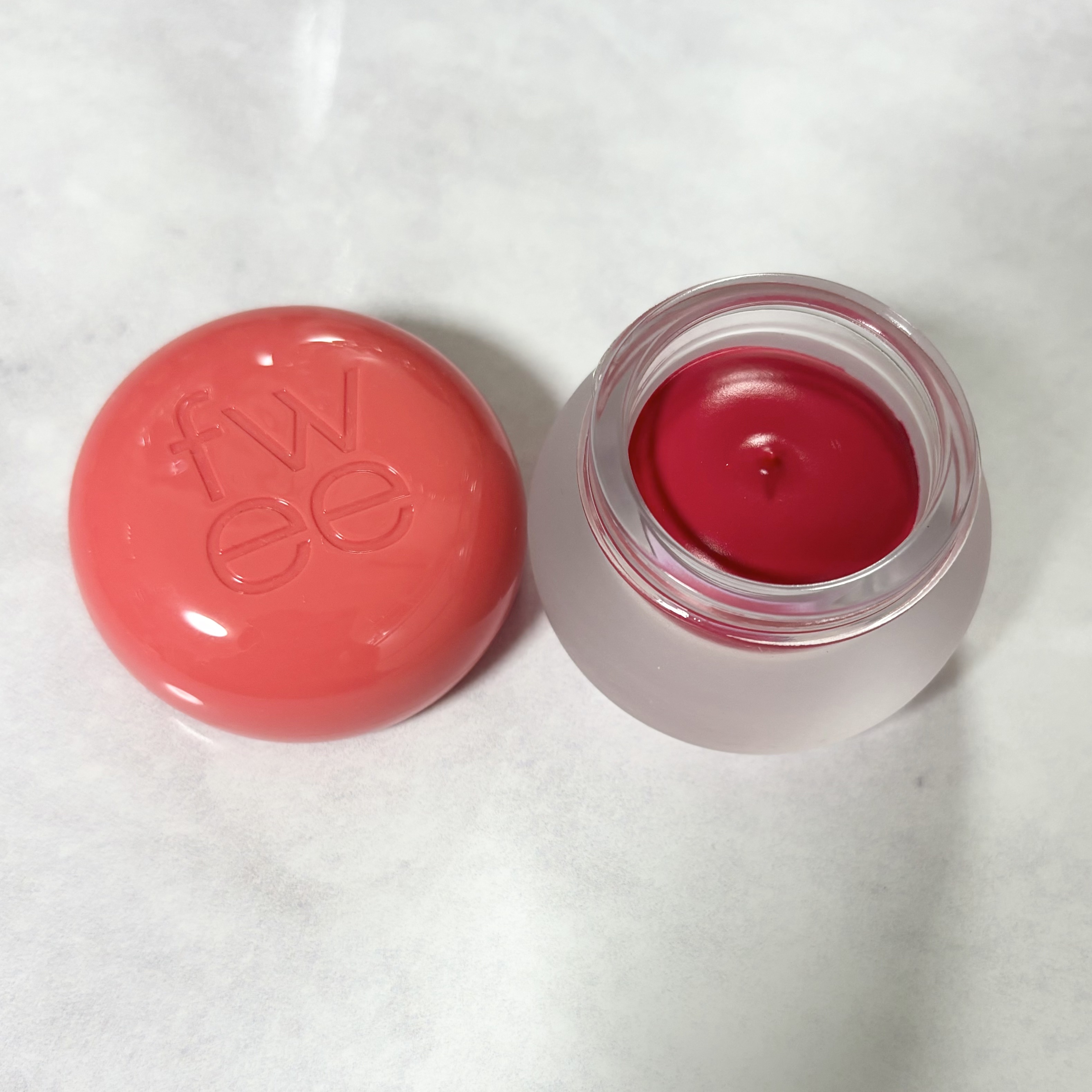 リップアンドチーク ブラーリープリンポット/fwee/口紅を使ったクチコミ（2枚目）