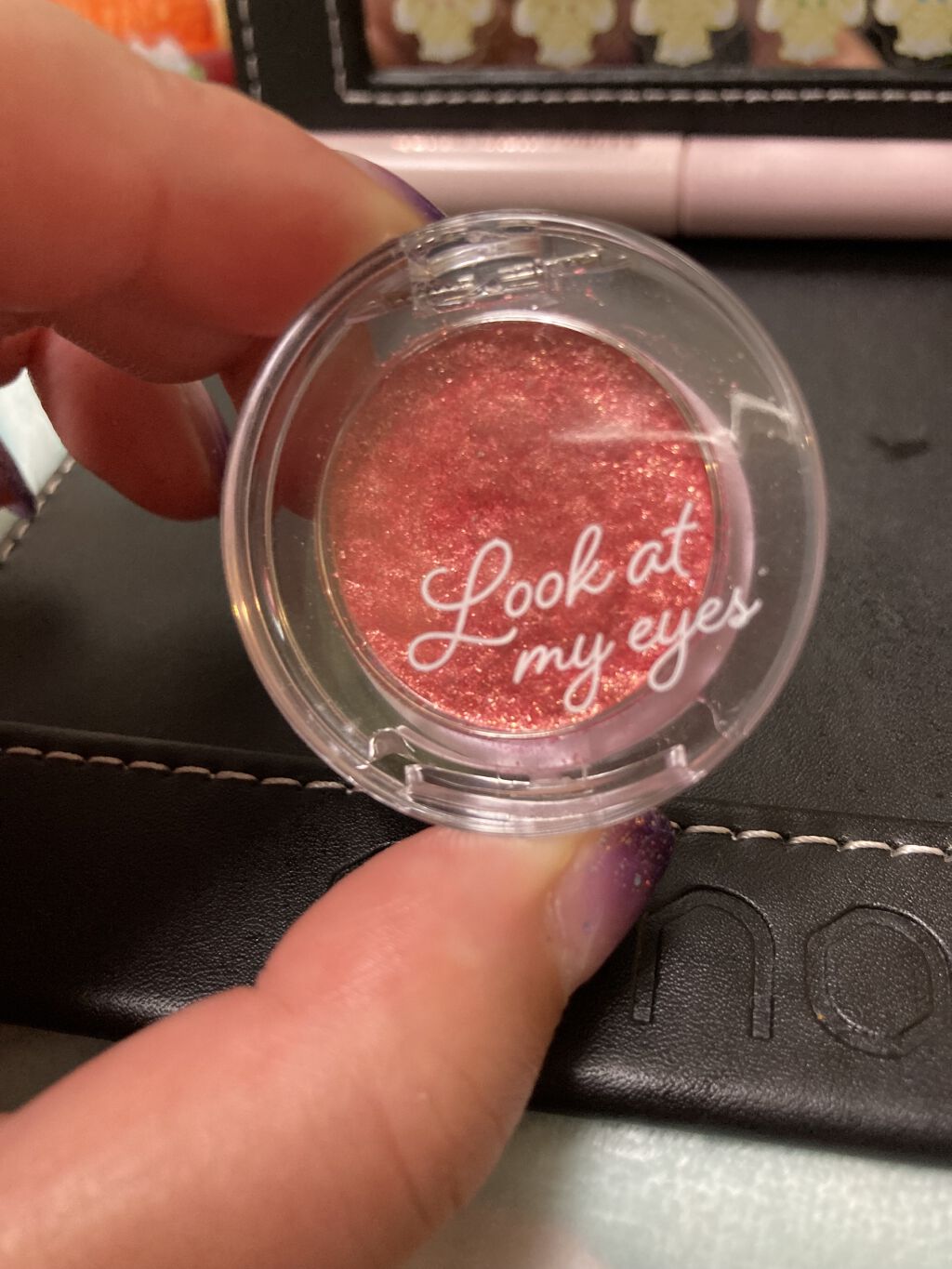 ルックアット マイアイズ RD301 ピンクレッド/ETUDE/単色アイシャドウを使ったクチコミ（1枚目）