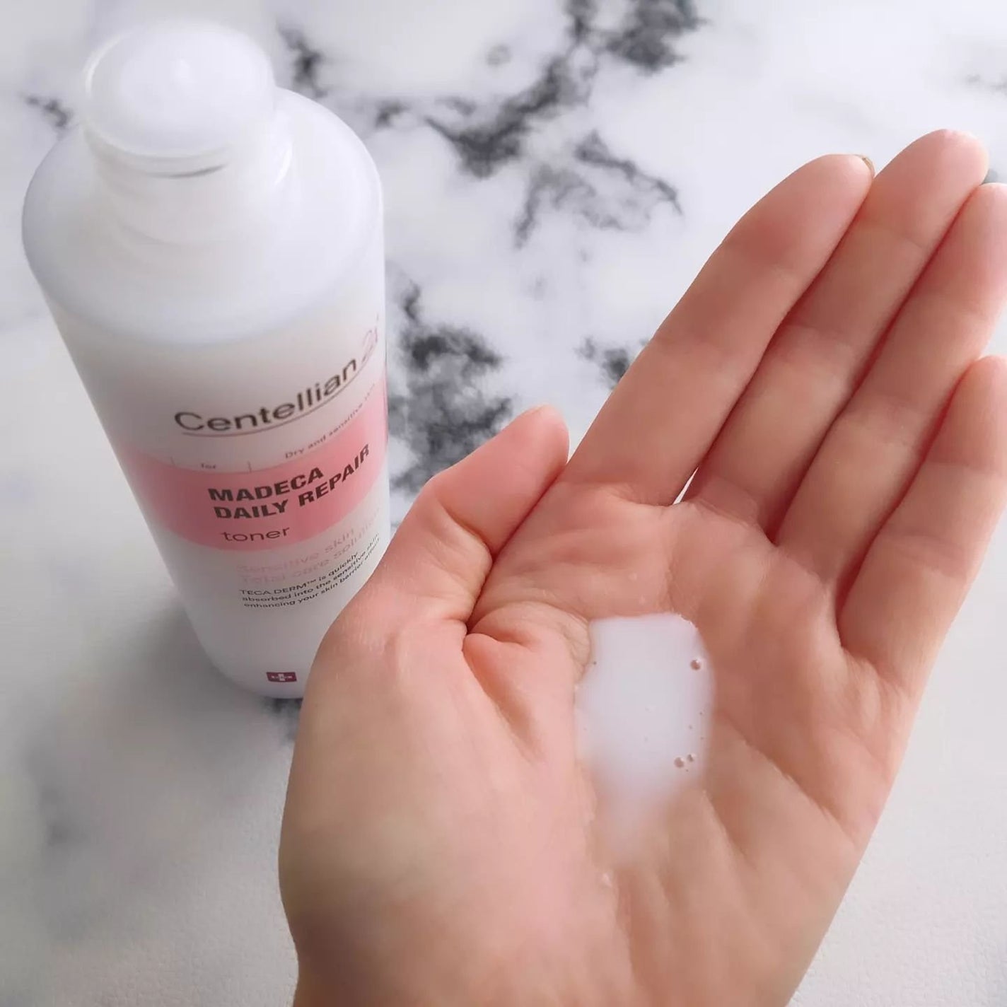 マデカデイリーリペアアンプル/センテリアン24/美容液を使ったクチコミ(2枚目)