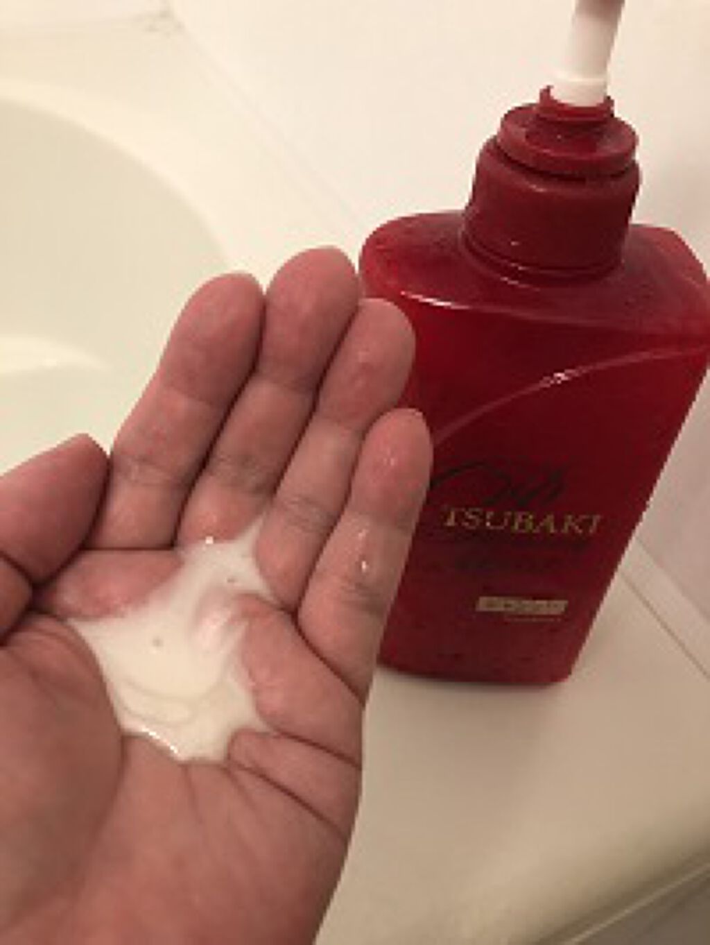 プレミアムモイスト シャンプー／ヘアコンディショナー/TSUBAKI/市販シャンプーを使ったクチコミ（2枚目）