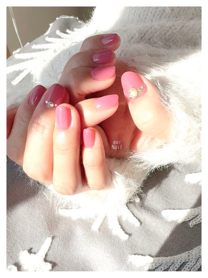 aoi on LIPS 「ちゅるんネイル💖ネイルチェンジしてきたよ⭐︎今回はツヤツヤにし..」(1枚目)